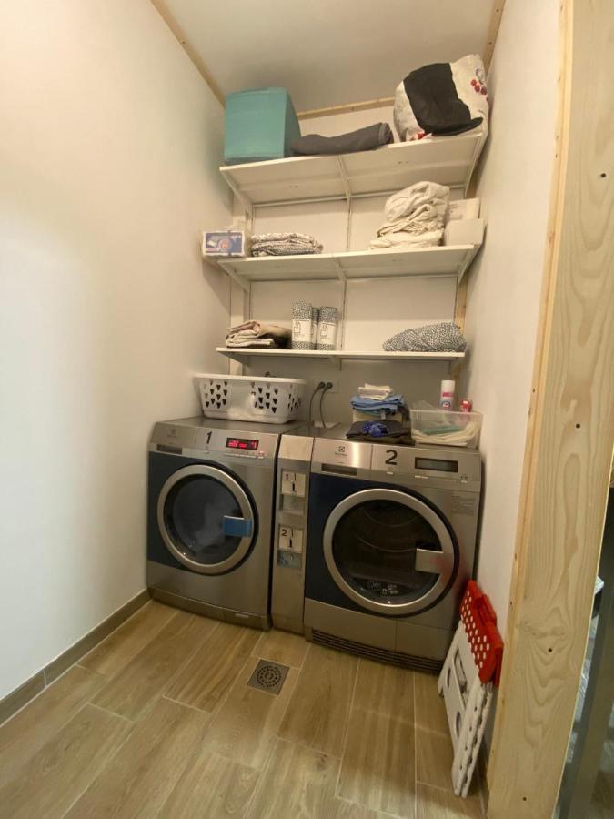 Bohobos Hostel أنتيب المظهر الخارجي الصورة
