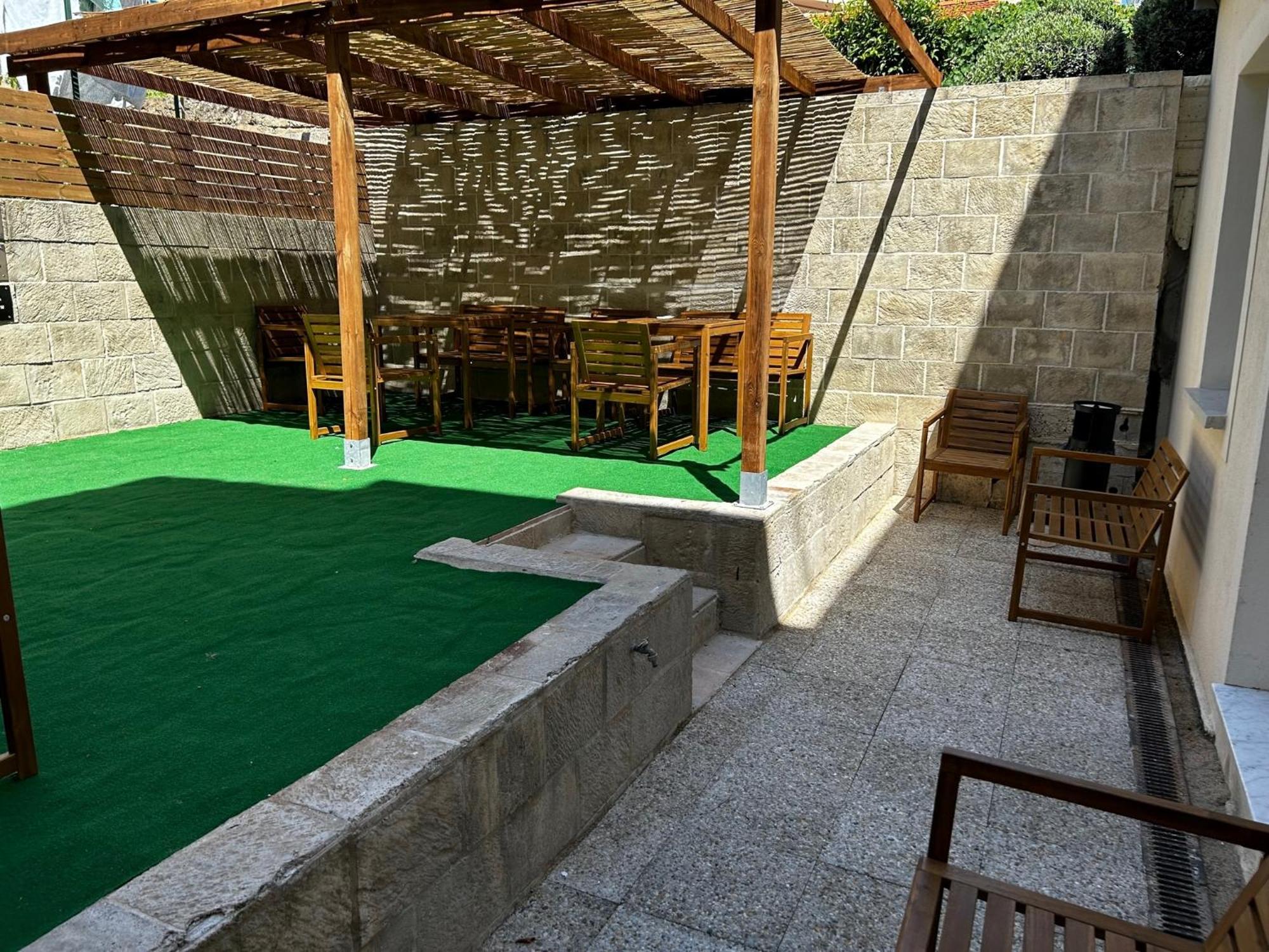 Bohobos Hostel أنتيب المظهر الخارجي الصورة
